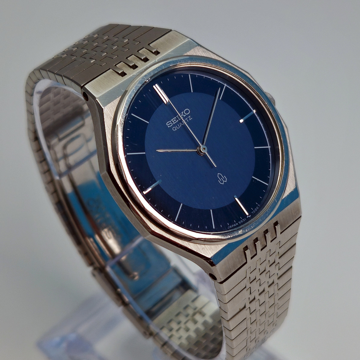 Seiko 5931-7010 from 1980 with blue dial