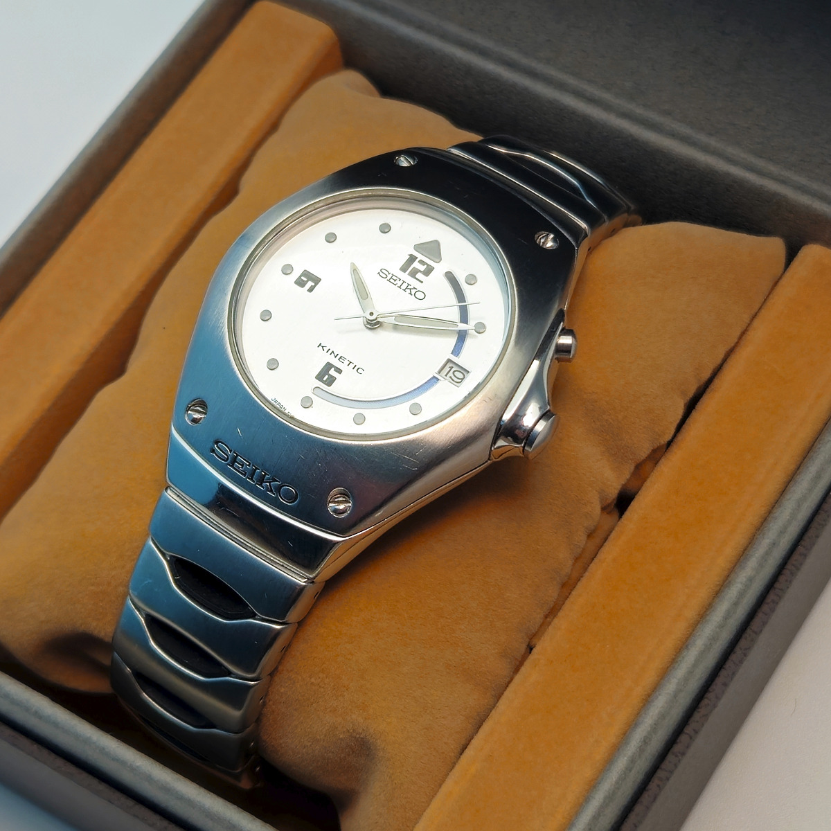 Seiko Arctura Kinetic from 1997
