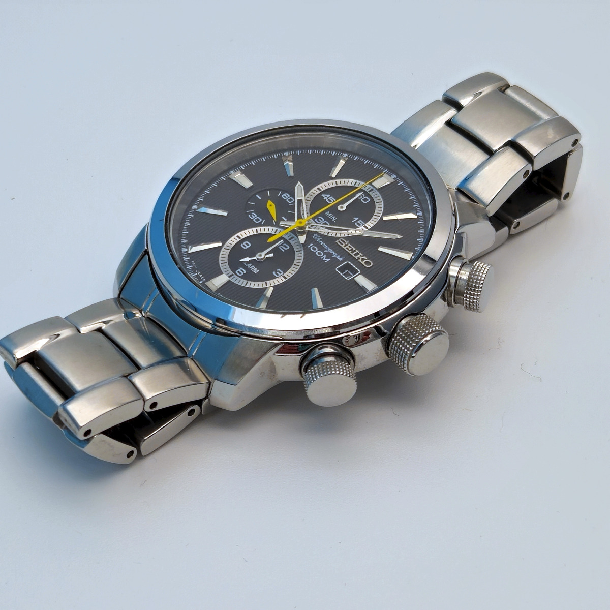 Seiko 7T62-0LG0 quartz chronograph