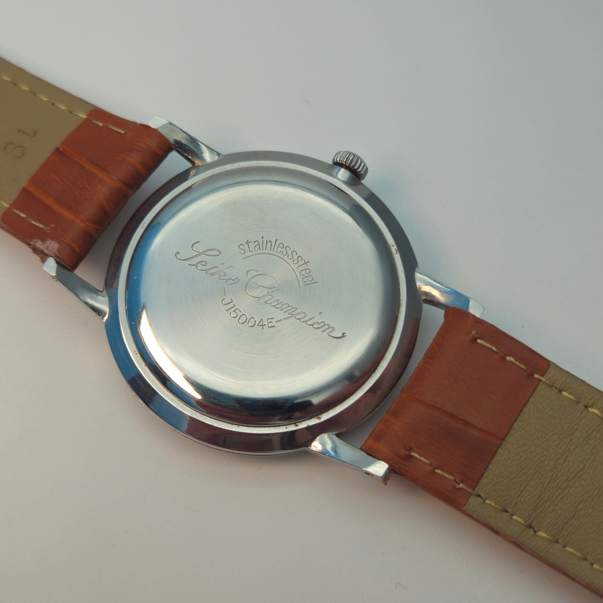 A Seiko Champion gents watch, J15004E, from 1962. 