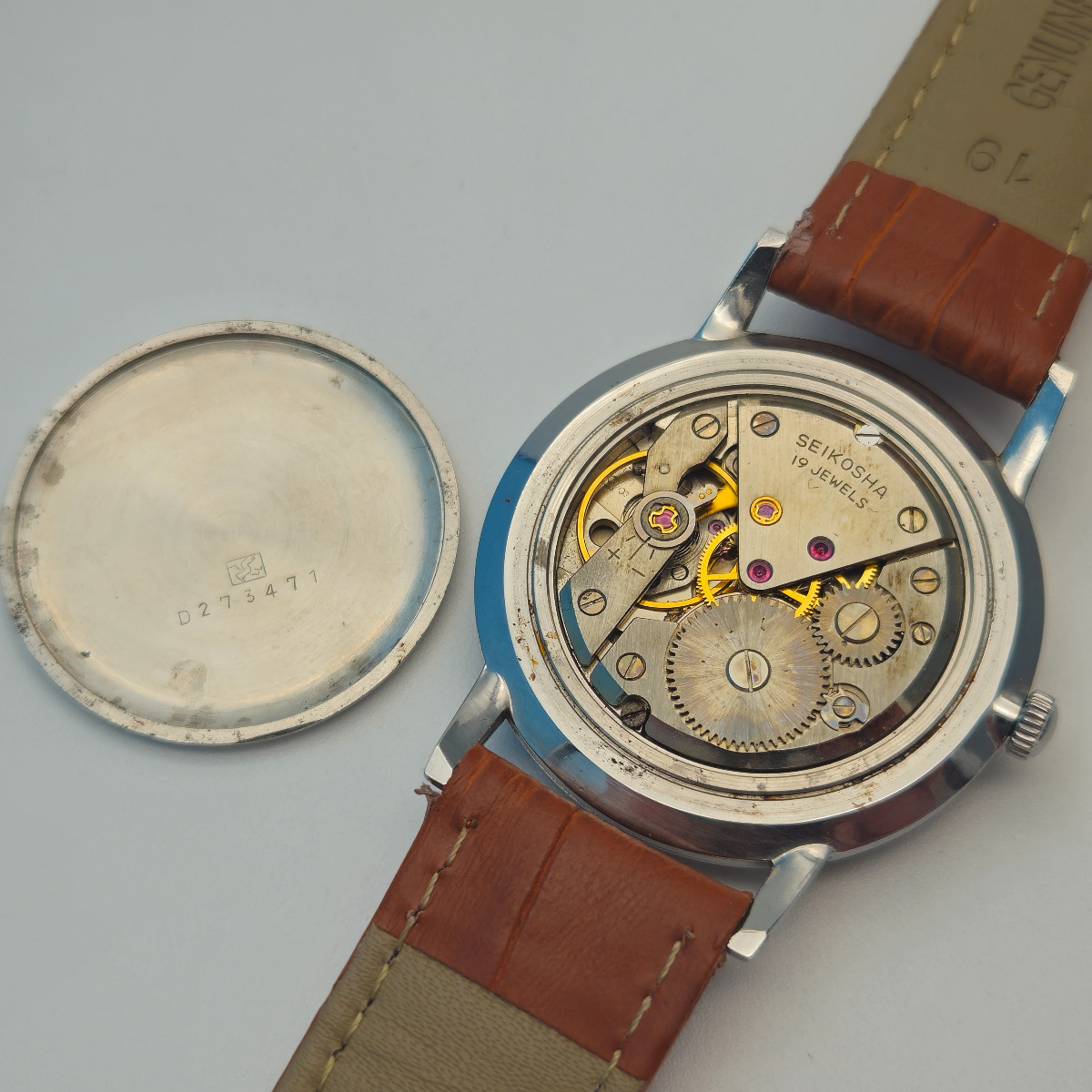 A Seiko Champion gents watch, J15004E, from 1962. 