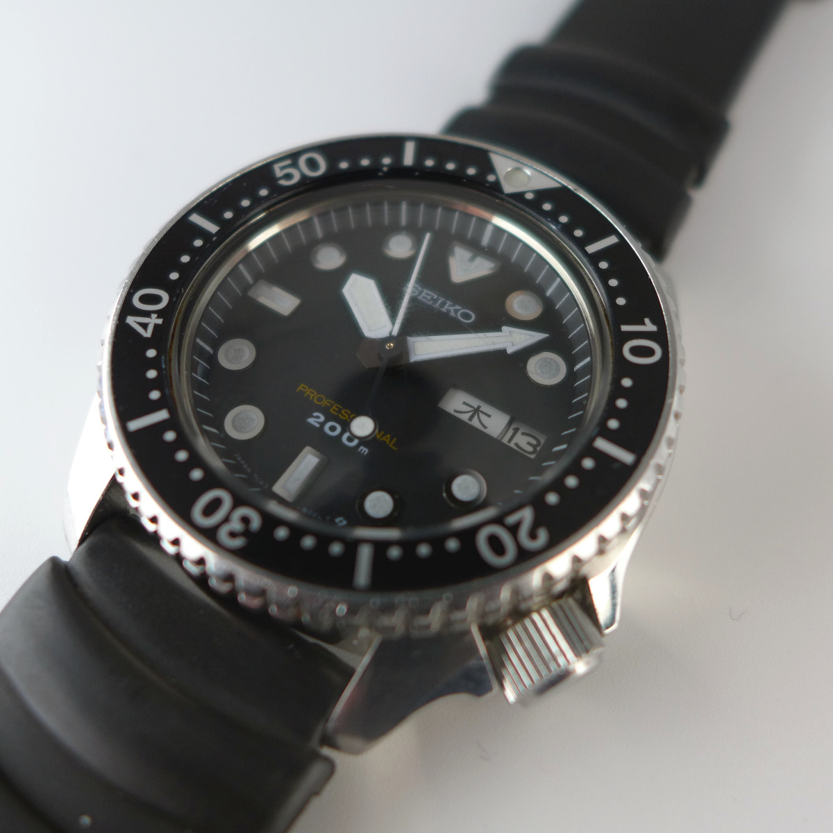 Seiko 7c43-6010 mid-sized diver's watch