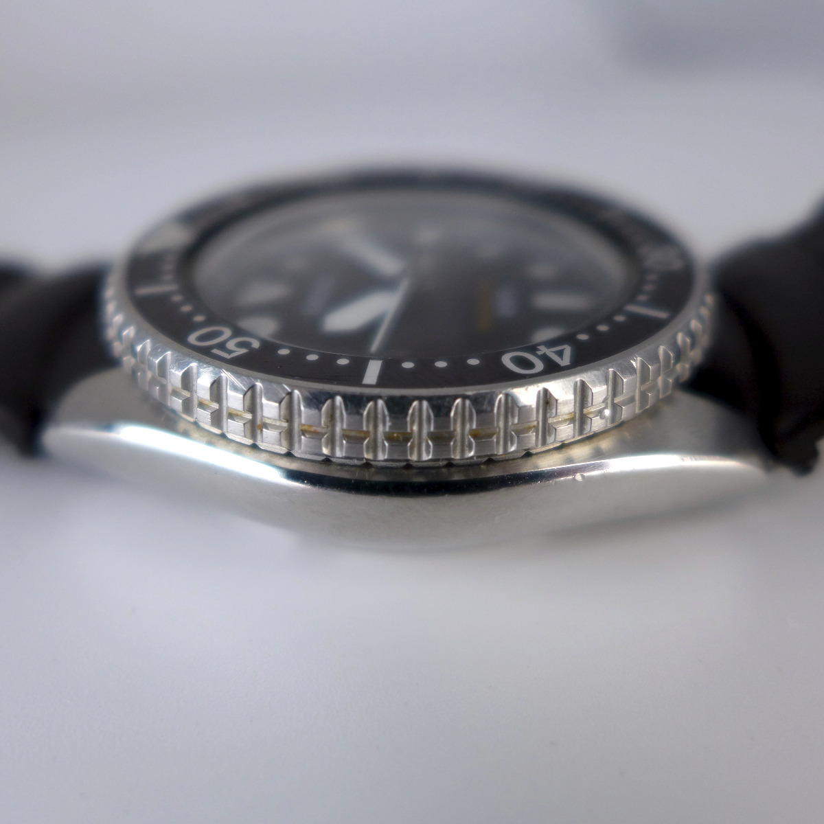 Seiko 7c43-6010 mid-sized diver's watch